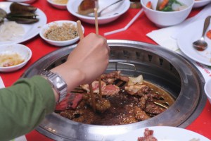 daging hewan kok, kami bukan kanibal 