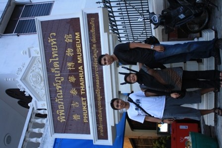 Di depan Thaihua Museum
