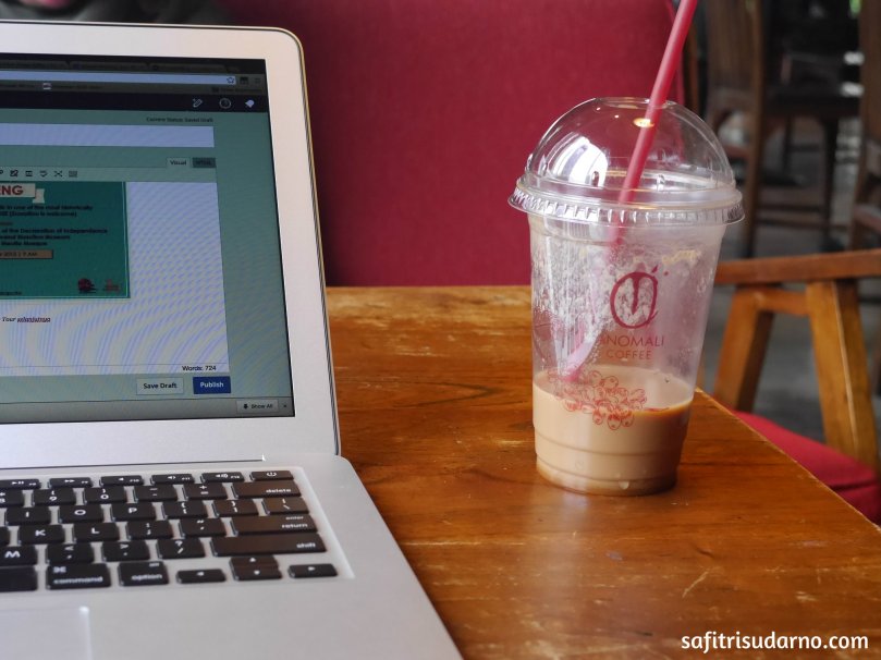 Anomali Coffee Shop