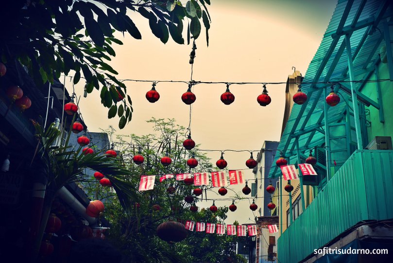 Merah Meriah Petak Sembilan