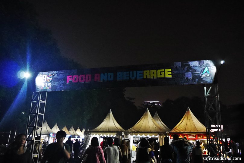 Stand Makanan The 90s Festival