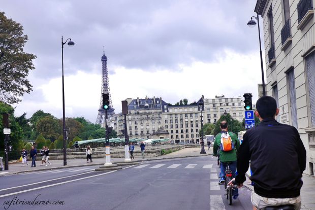 cycling in paris